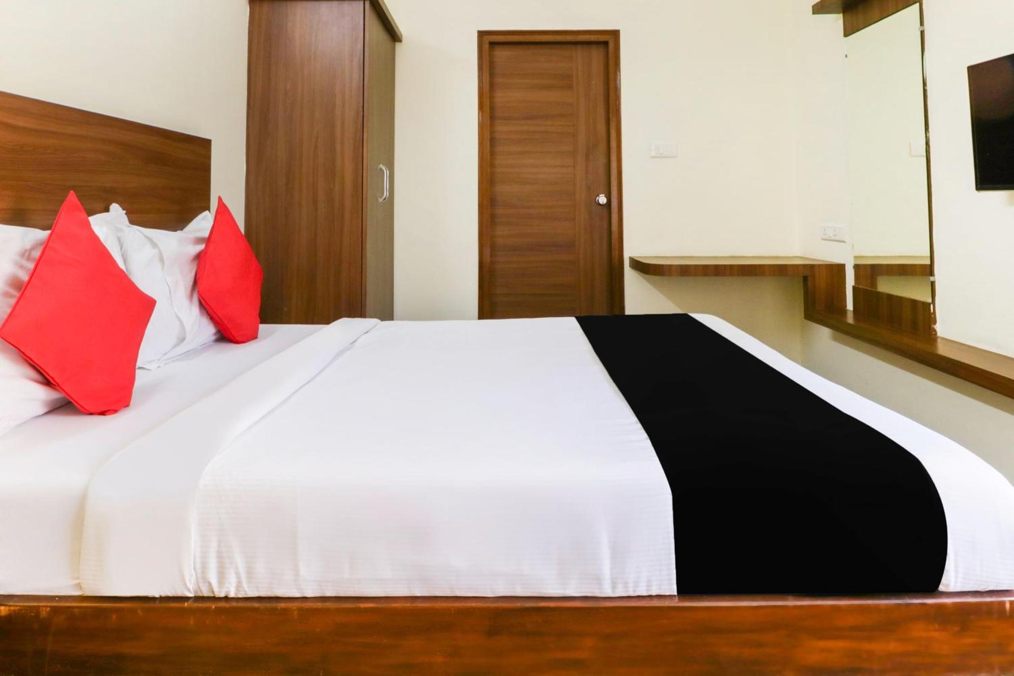 Hotel O Champion Comfort Near Hosahalli Metro Station Бангалор Екстериор снимка