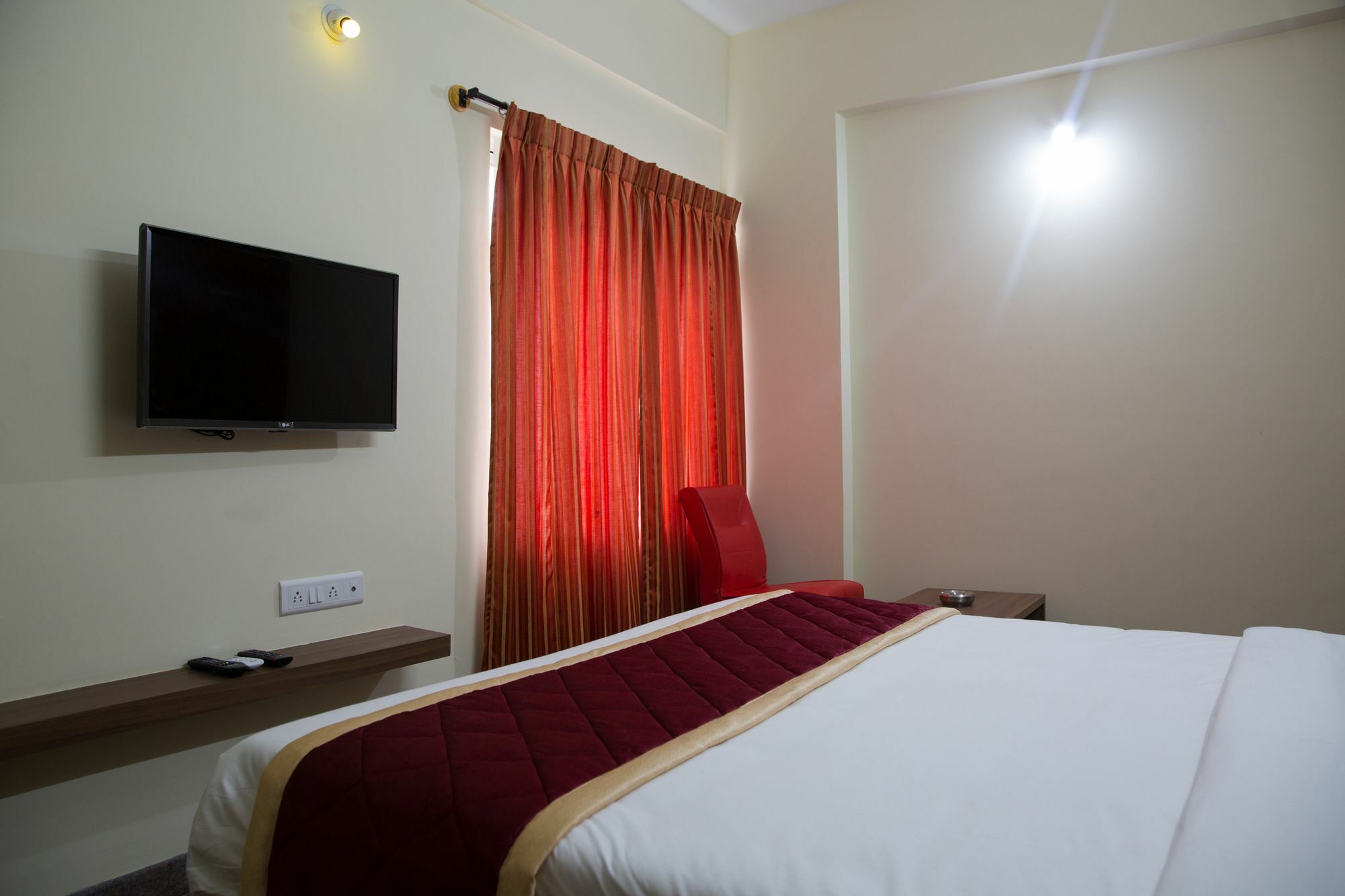 Hotel O Champion Comfort Near Hosahalli Metro Station Бангалор Екстериор снимка